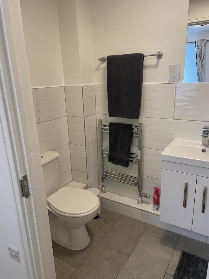 Modern The Mews Apartment